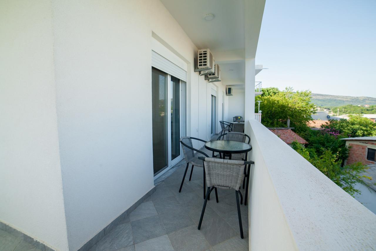 Apartments Rex Ulcinj Luaran gambar